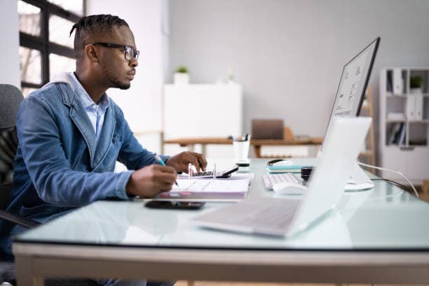 Student presenting internship experience on a professional CV